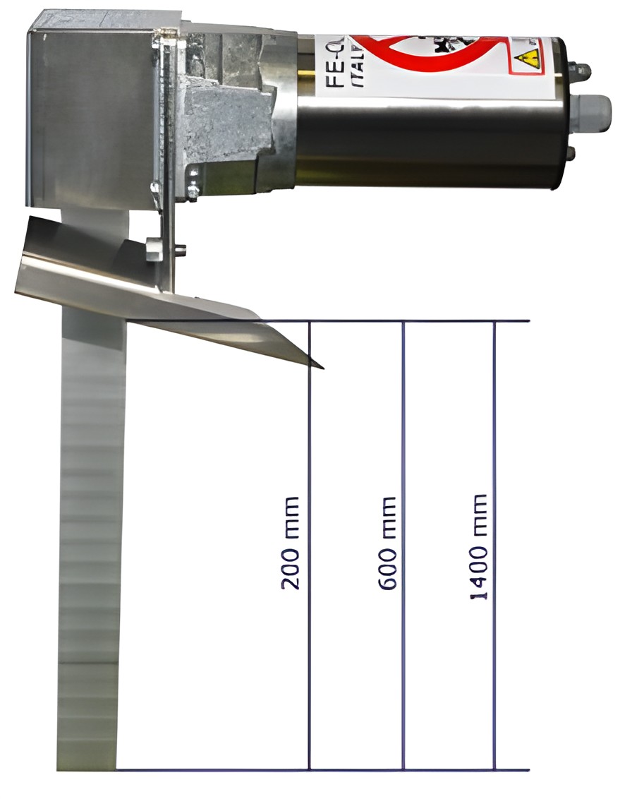 OIL SEPARATOR 25 (FE-OL), 1400mm view 3
